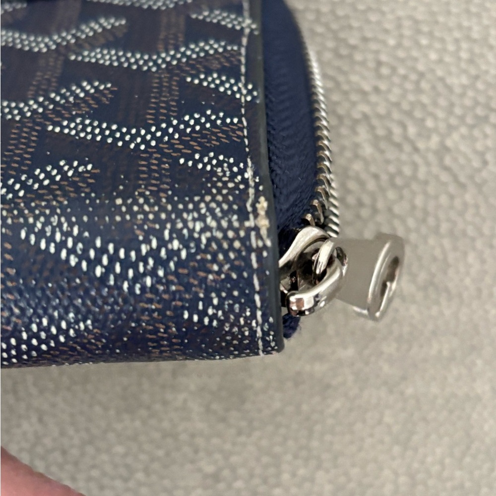 Goyard Blue and Gray Patterned Wallet - Picture 4 of 4